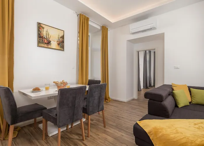 Mary Apartment #2